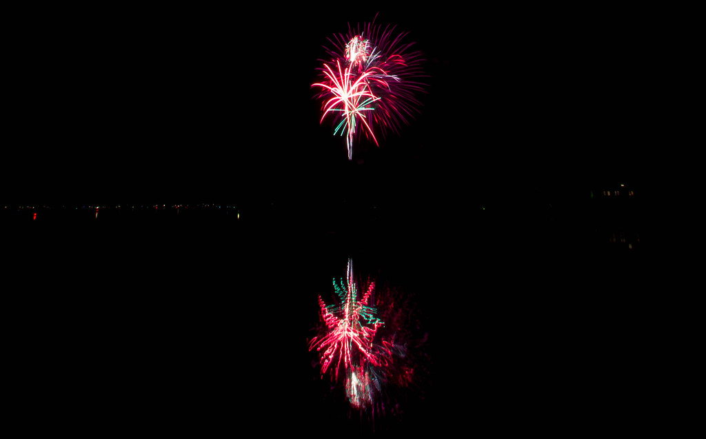 Delafield Fireworks 2015 Ray Flickr