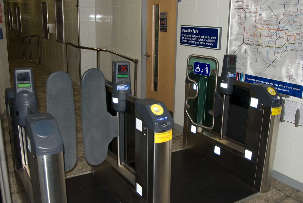 West Ashfield Station Gateline Fully working gateline to t… Flickr