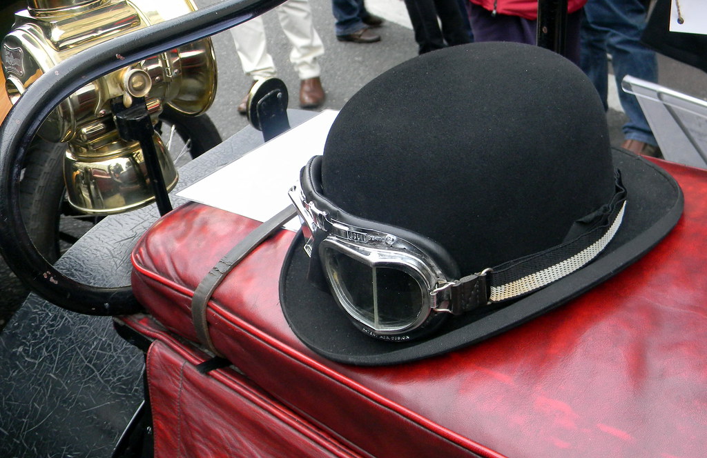 Driving Goggles bowler hat Vintage car show Regent Street … Flickr