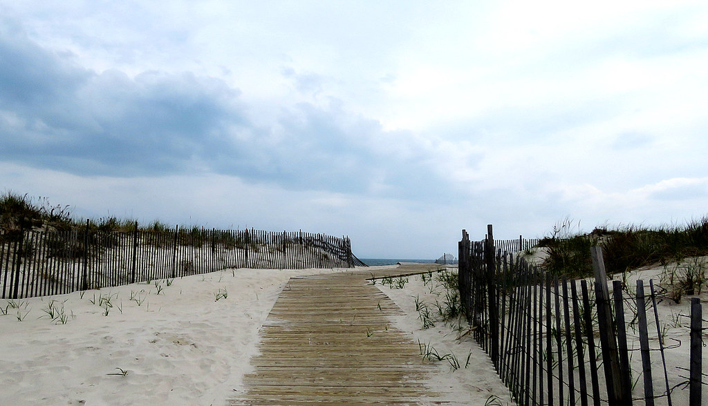Point Lookout Beach ,NY Happy Fence Friday Trish Hamme Flickr