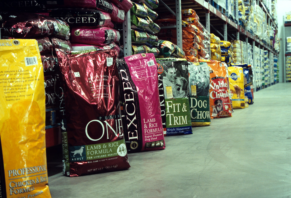 20120106OCAMW0712 Certified pet food is product intende… Flickr