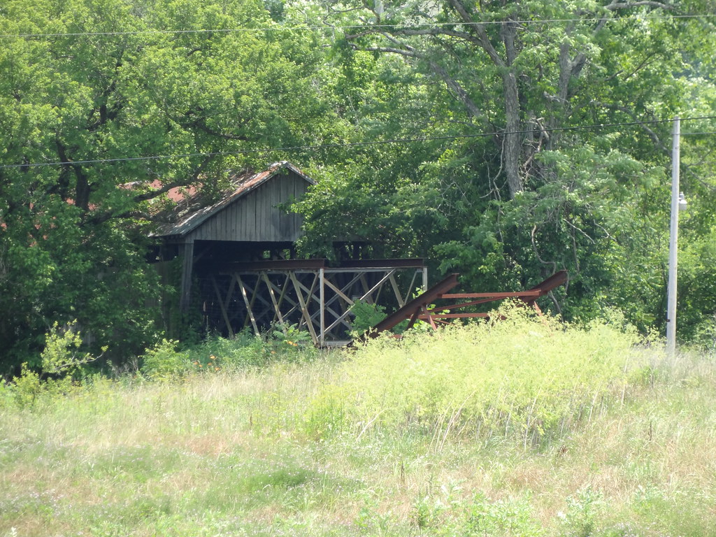 Cabin Creek covered bridge, Lewis Co, KY other end Flickr