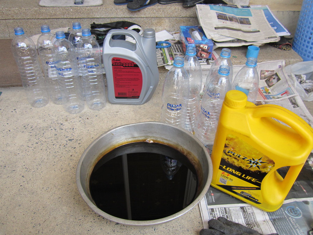 Flushing and Change the engine oil. Flickr