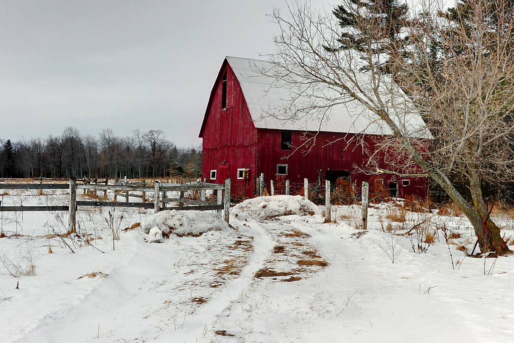Thee Old Barn Pontiac, Quebec Tony Bailey Flickr