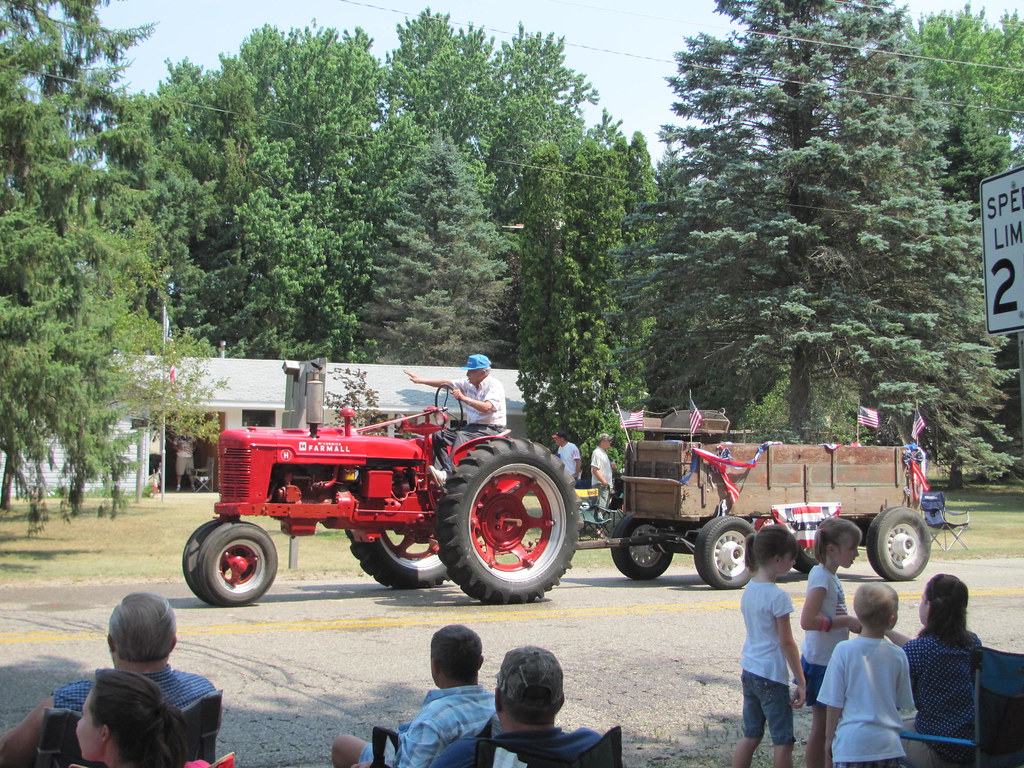 Farmall H Harrisville Parade superh54 Flickr
