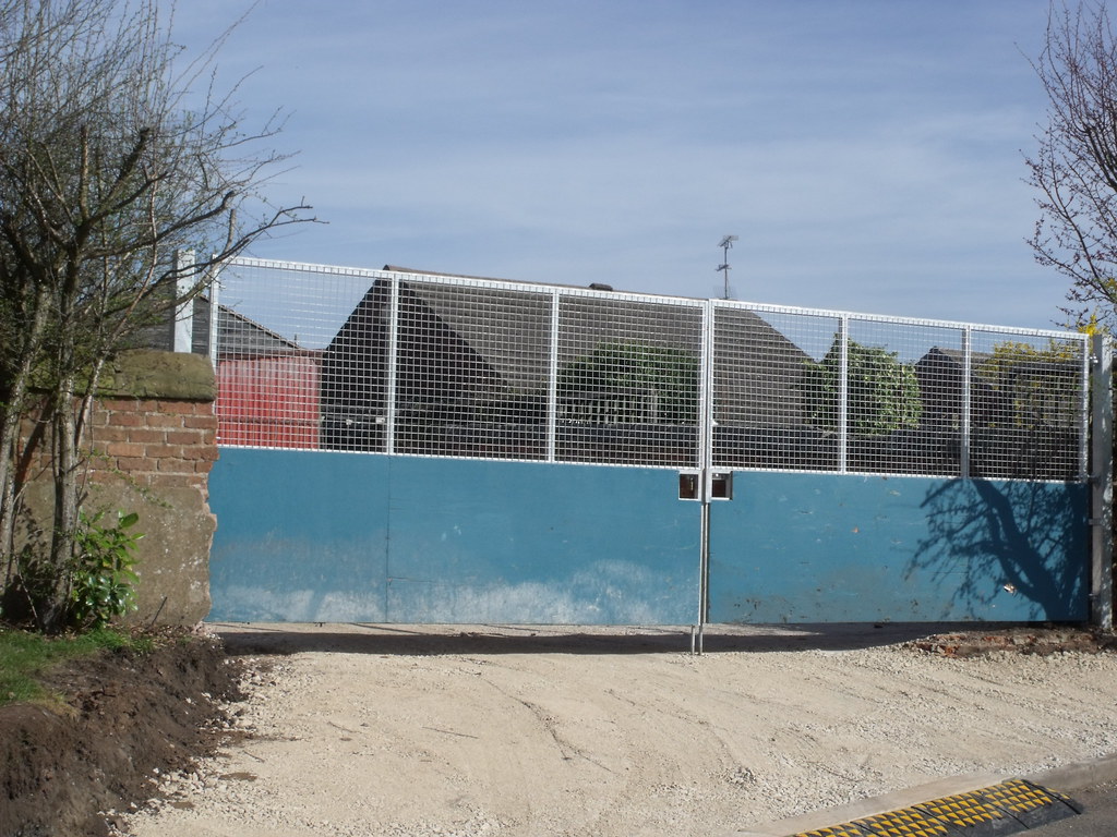 Bell's Farmhouse Bells Farm Close Druids Heath gate a photo on