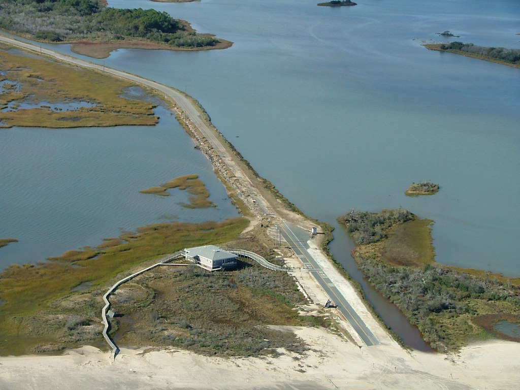 Chincoteague National Wildlife Refuge (VA), beach road dam… Flickr