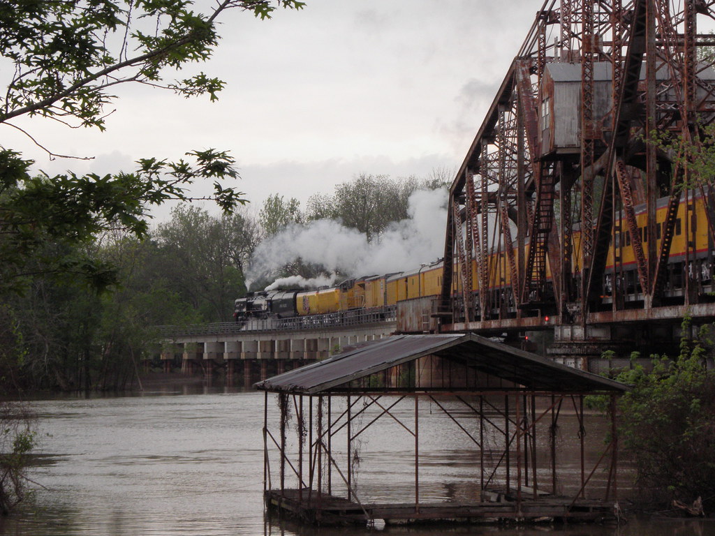 Clarendon, AR White River Bridge The sound of steam here… Flickr