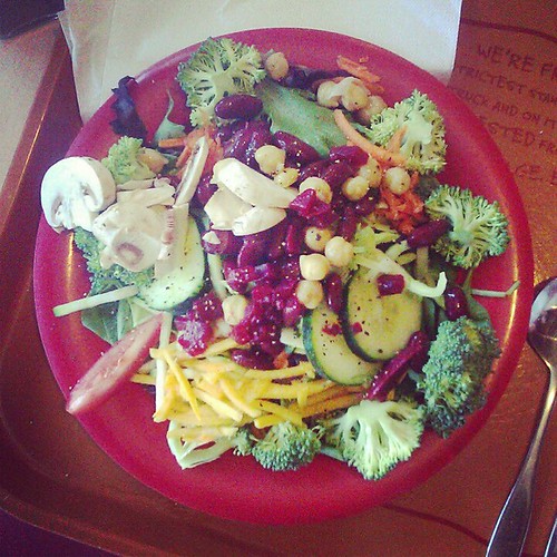 souplantation salad spinach, spring mix, broccoli, shredde… Flickr