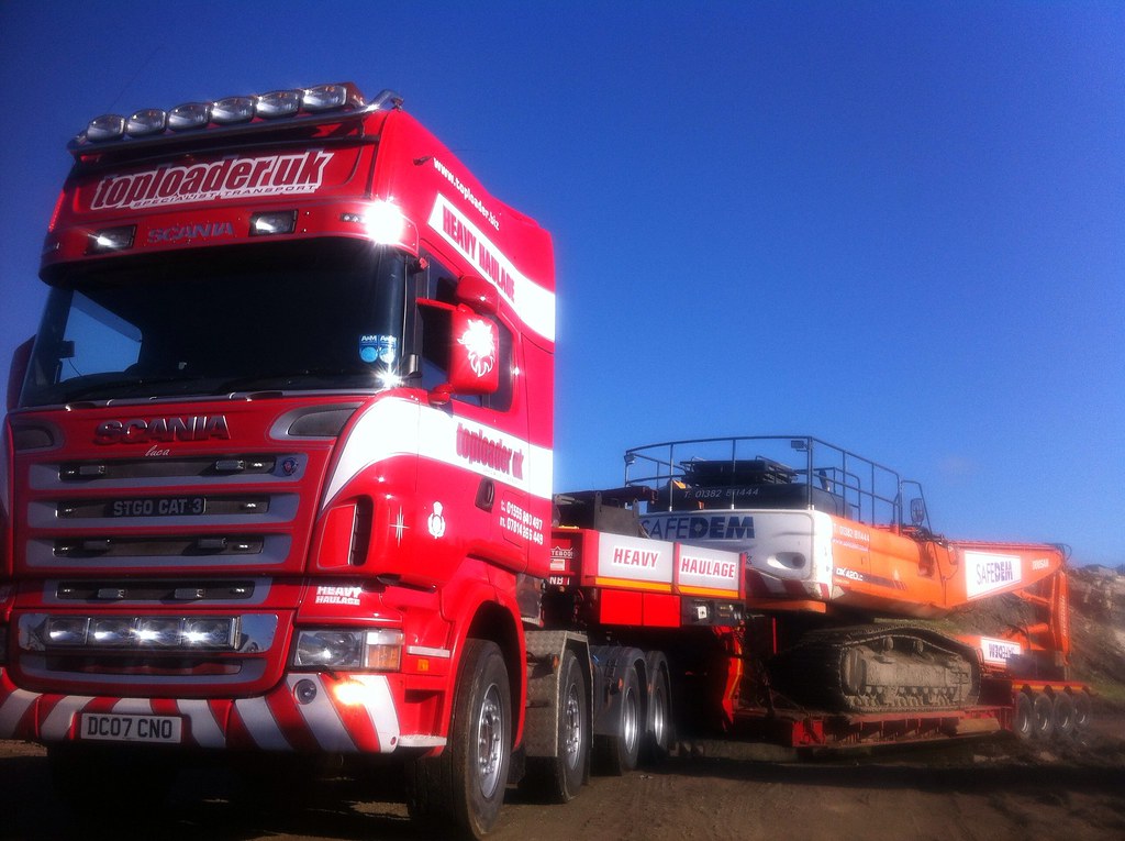 Toploader uk heavy haulage, safedem 420 high reach excavat… Flickr