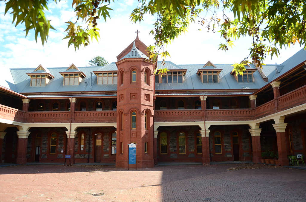 DSC_4980 courtyard, Goodwood Orphanage, 181 Goodwood Road,… Flickr