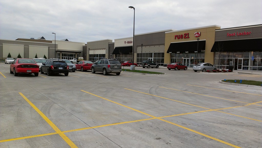 Southridge Mall Des Moines, Iowa Plaza Shops Closeup Flickr