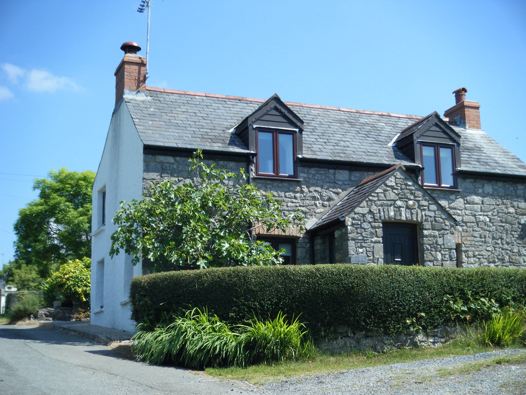 DSCF0786 Hillside Cottage Carew Newton Flickr