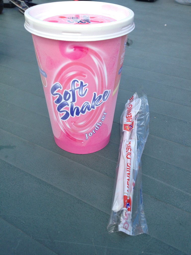 Soft Shake Strawberry ice cream! Like_the_Grand_Canyon Flickr