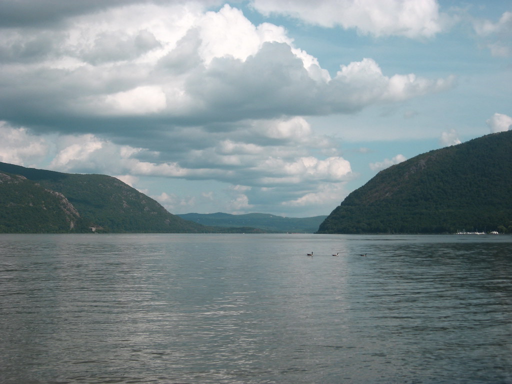 IMG_1760 Hudson River Kowawese Unique Area at Plum Point N… Flickr