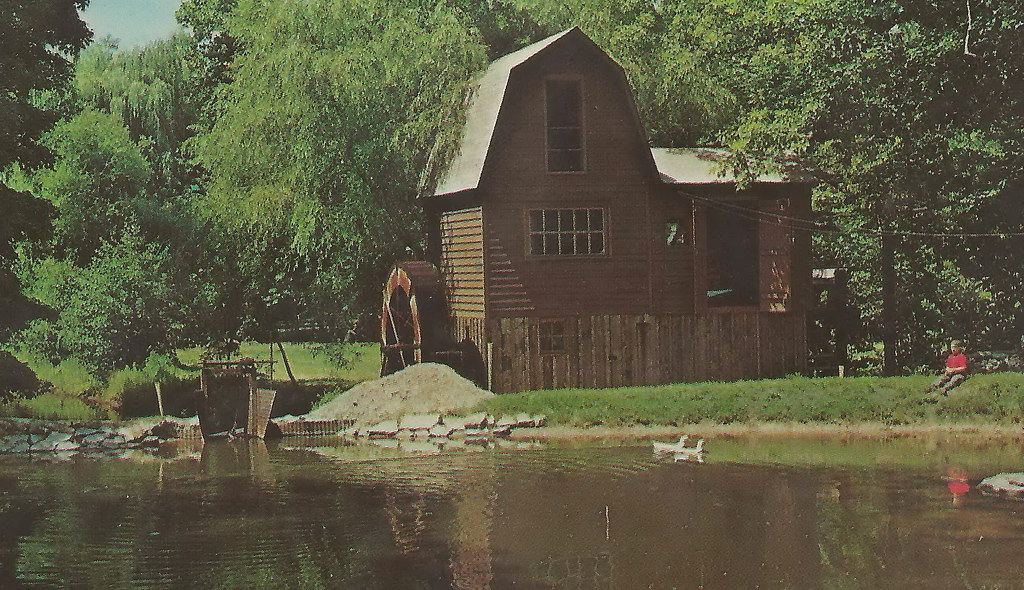 SW Saugatuck MI 1960s Petersons Old Grist Mill and Pond BE… Flickr