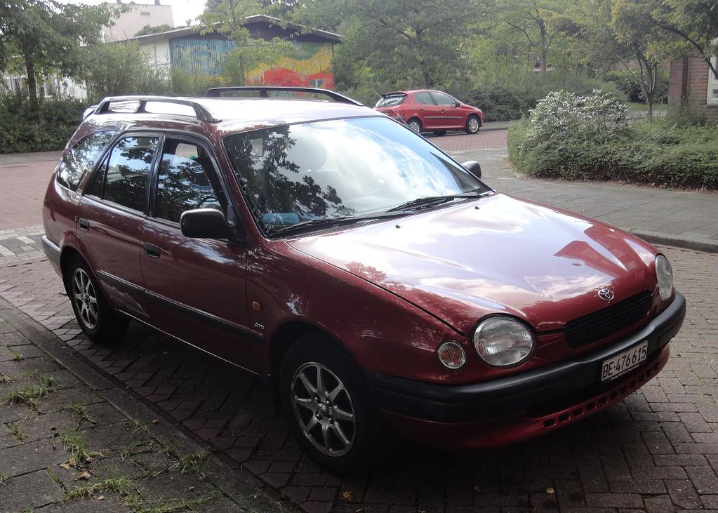 Toyota Corolla E11 Wagon 1.6i 4WD ca 1998 (CH) Fuego 81 Flickr