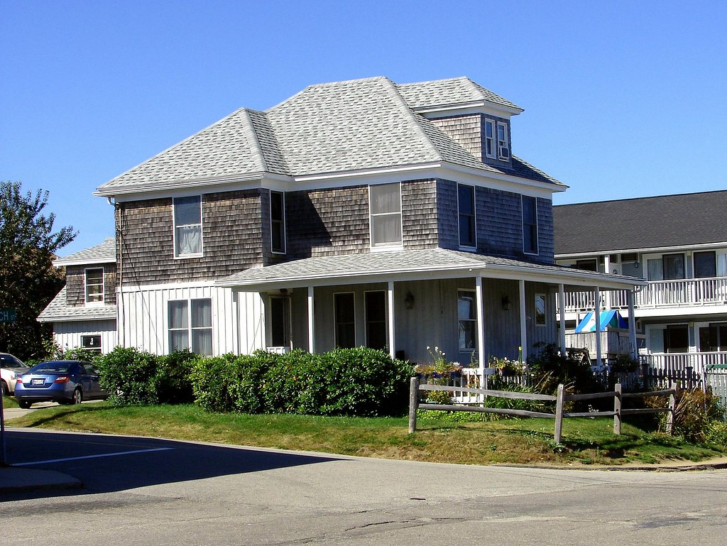 House on Miles Road, Wells Beach, Maine House on Miles Roa… Flickr