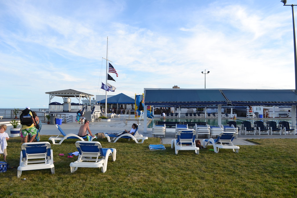 Allenhurst Beach Club swimming pool area in Allenhurst, Ne… Flickr