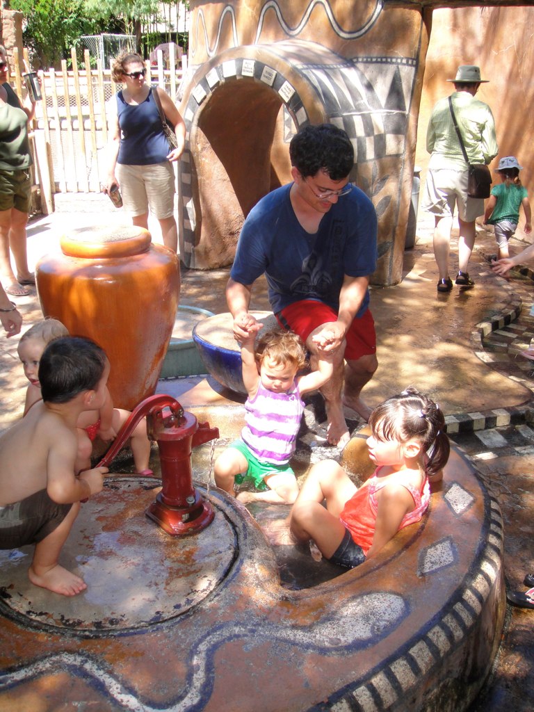 Tucson Zoo RMRoby Flickr