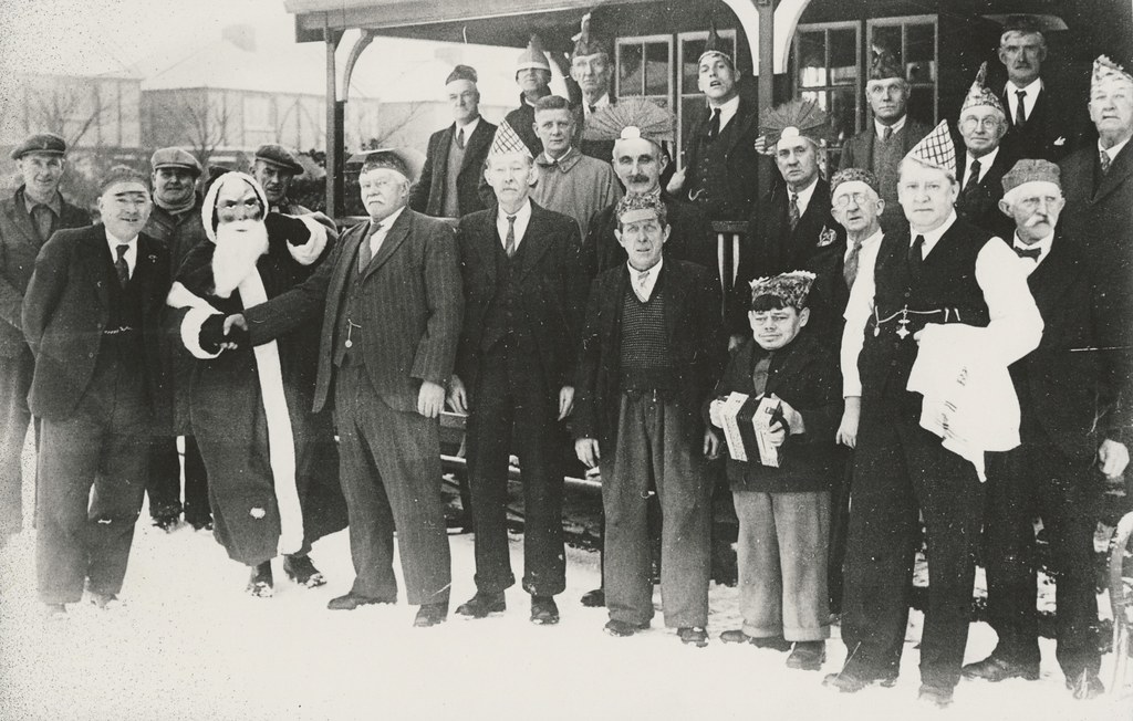 Seaton Delaval Astley Park at Christmas 1937 An old folk… Flickr