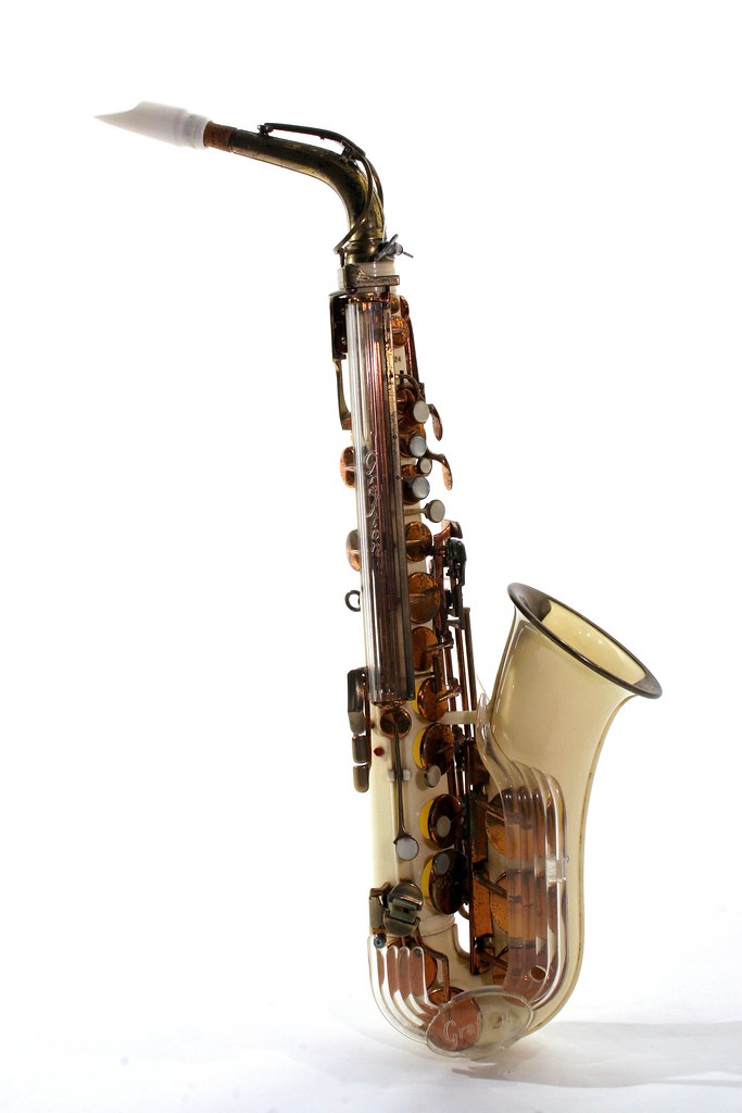 Grafton plastic alto saxophone (c. 1950s) The Grafton saxo… Flickr