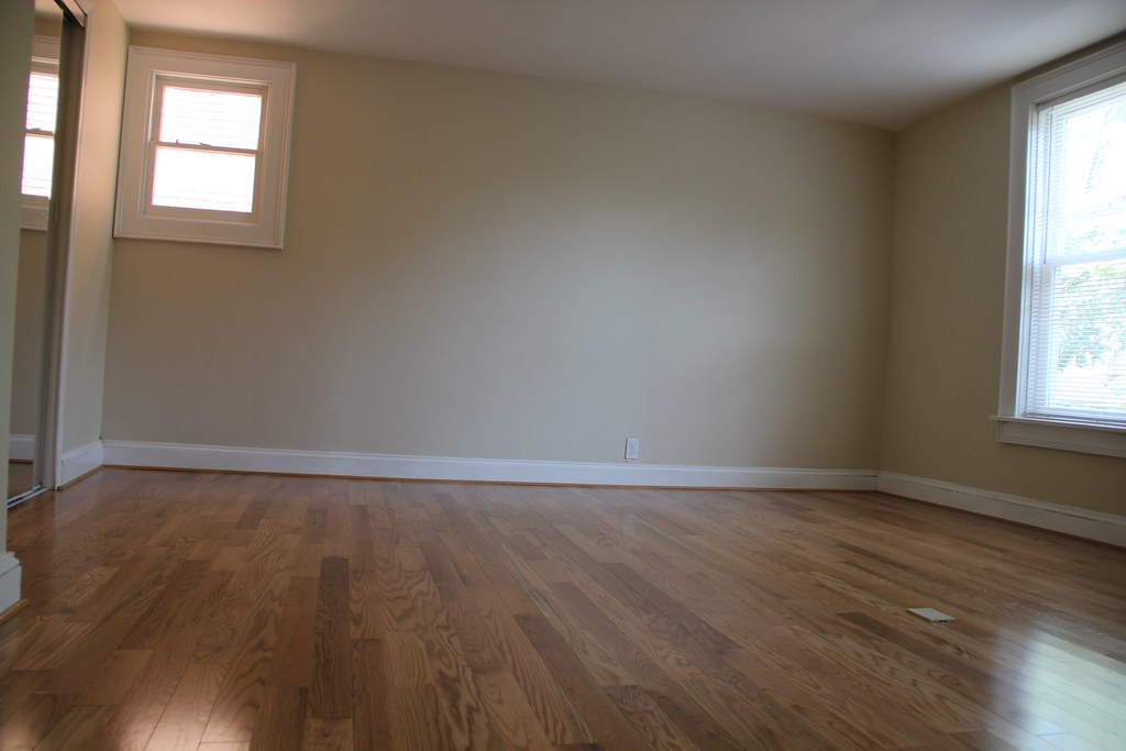 715Park_C_Bedroom Mt Vernon Apartments Flickr