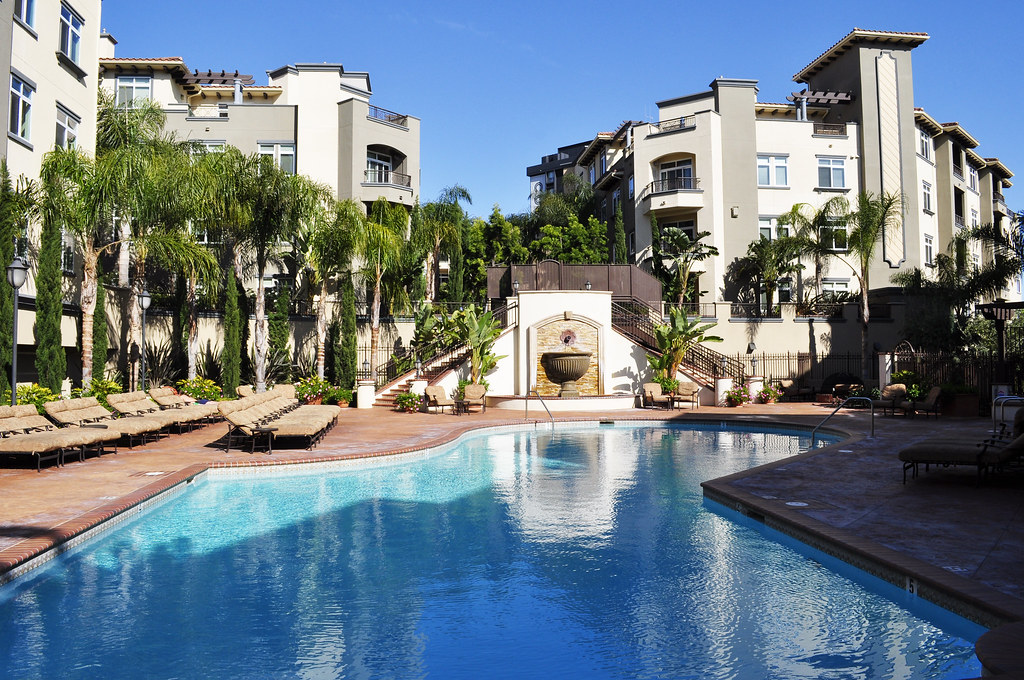 Playa Del Rey Apartments Resort Style Pool Check out our… Flickr