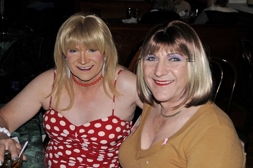 2011 Nov. Lake Erie Gala Wednesday night at dinner with Sa… Flickr