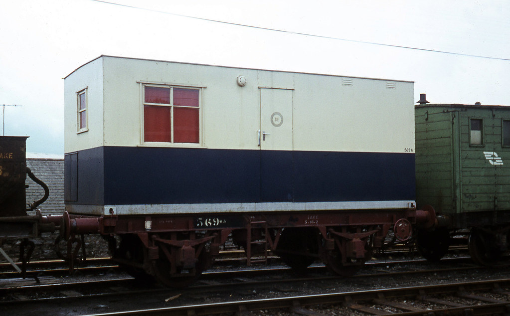 Cabin on Flat Wagon CIE flat wagon 569A with… Flickr