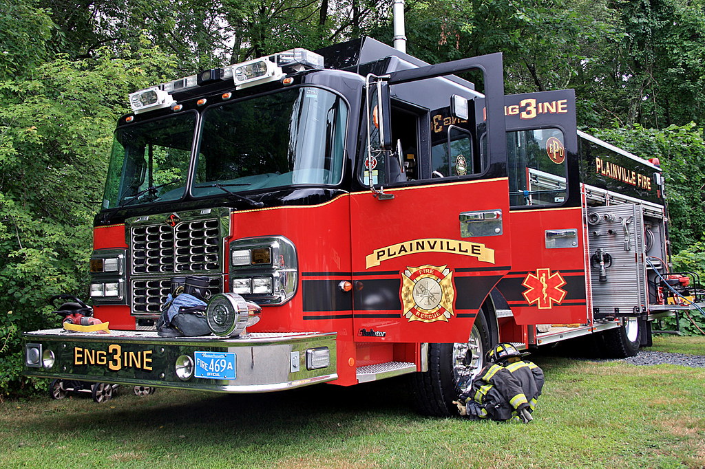 Plainville Engine 3 Taken in Plainville, Massachusetts Robert