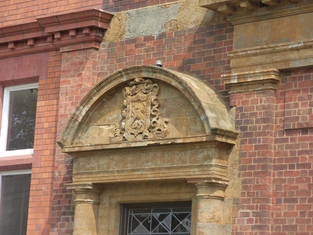 Royal Leamington Spa Library and Art Gallery Avenue Road, Leamington