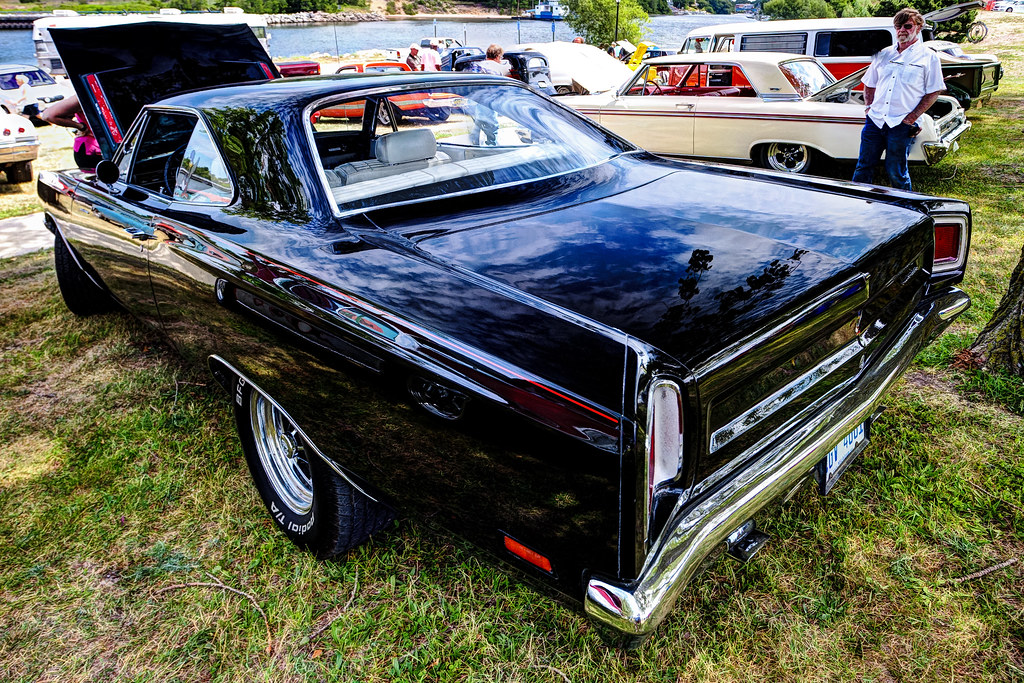 1969 Road Runner HDR 2012 Manistee, MI car show Thomas Flickr