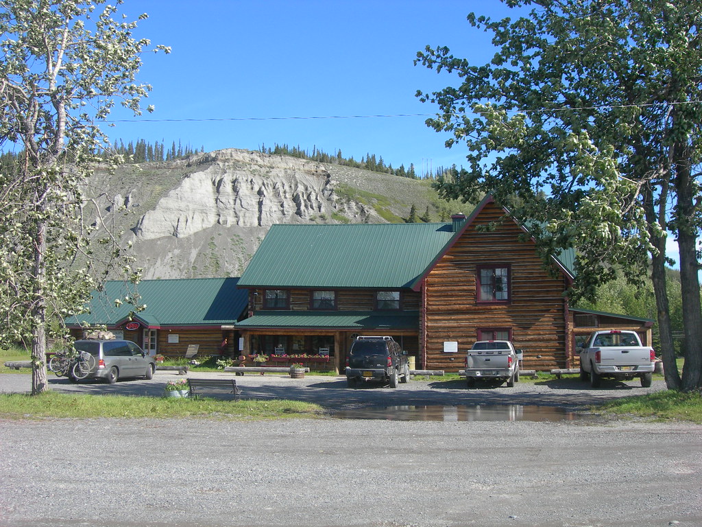 Gakona Roadhouse Gakona, Alaska Constructed in 1929 to rep… Flickr