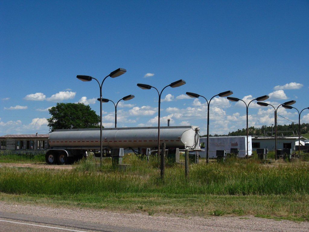 Pine Bluffs, Nebraska/Wyoming Smitty's State Line Truck St… Flickr