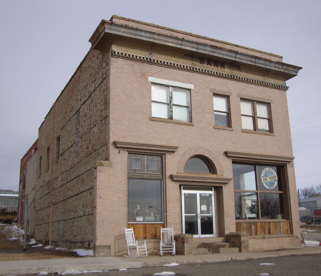 Old Bank Building (Harlowton, Montana) Harlowton is locate… Flickr