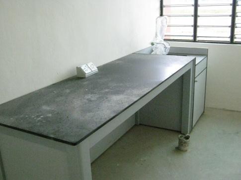 Pembantu Makmal In English Tolop