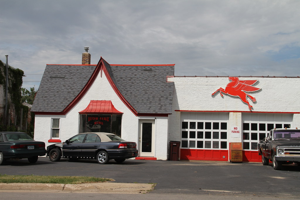 Arlington Iowa, Mobil Gas Station, Fayette County IA Flickr