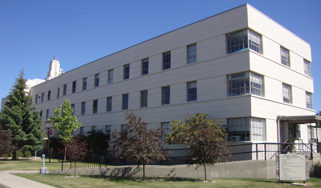 Union County Courthouse (La Grande, Oregon) This structure… Flickr