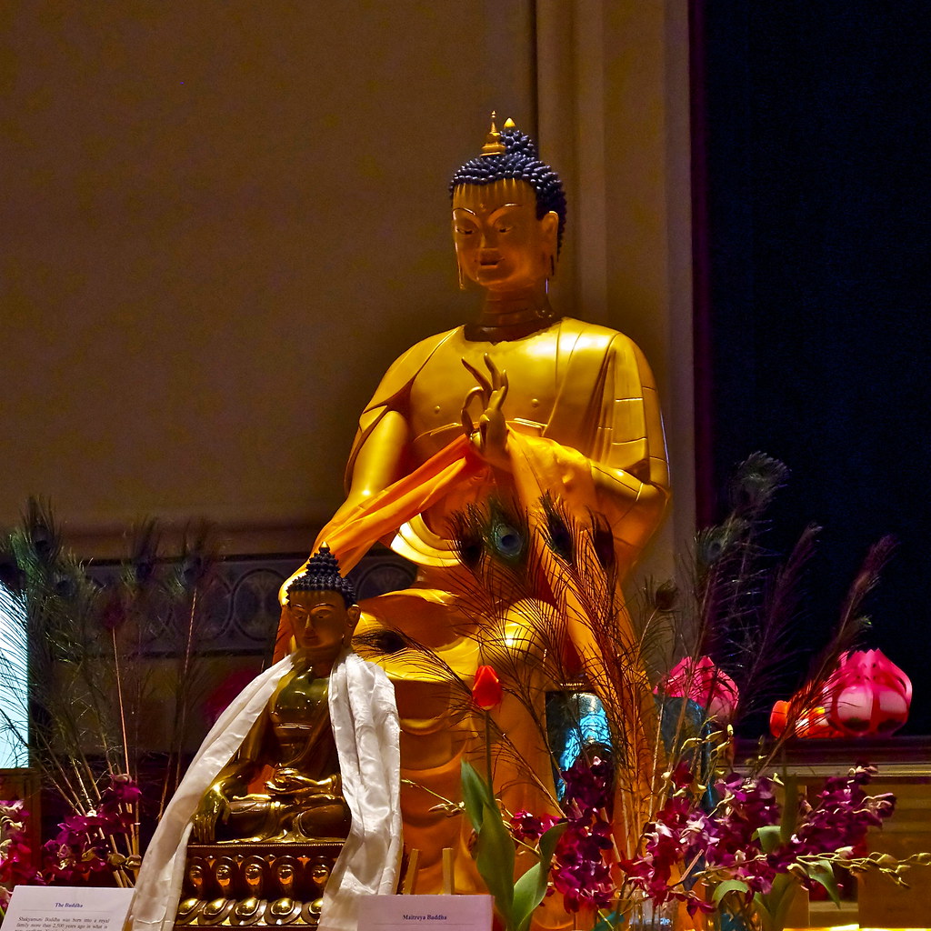 Statues of the Buddha... in Perth Town Hall at the reli… Flickr
