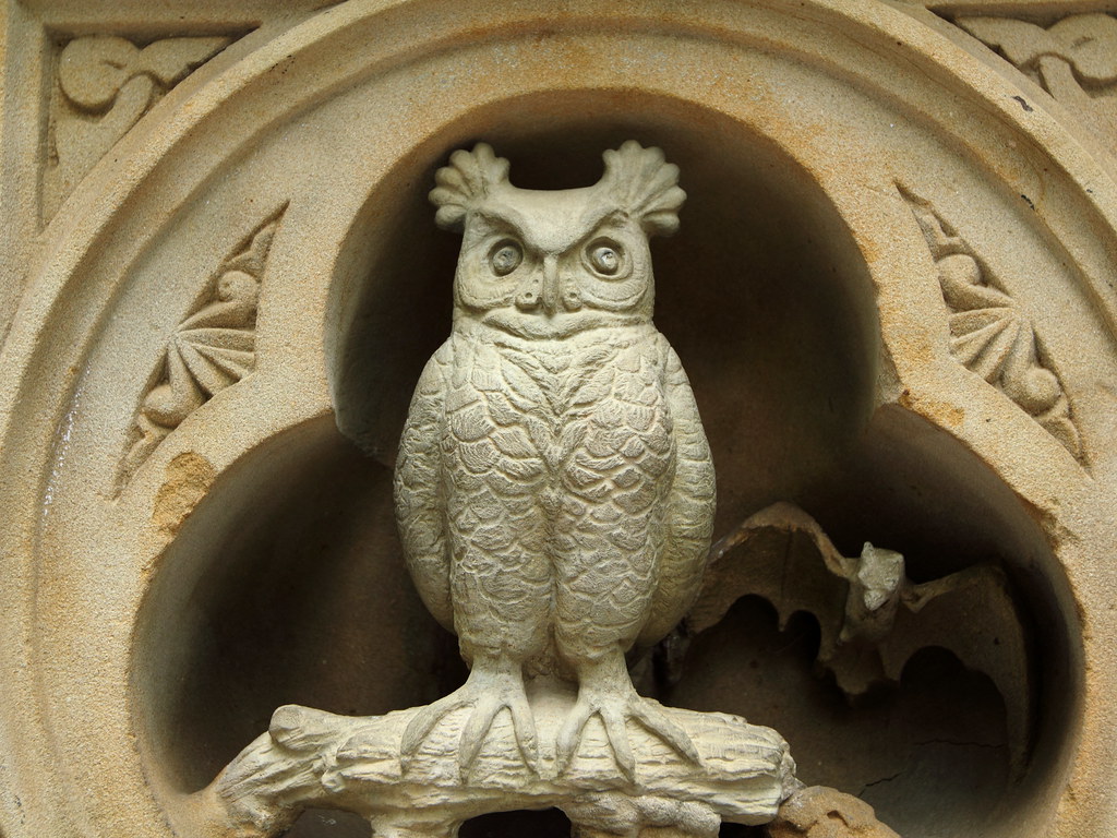 Owl Sculpture in Central Park Owl and bat sculpture in Cen… Flickr