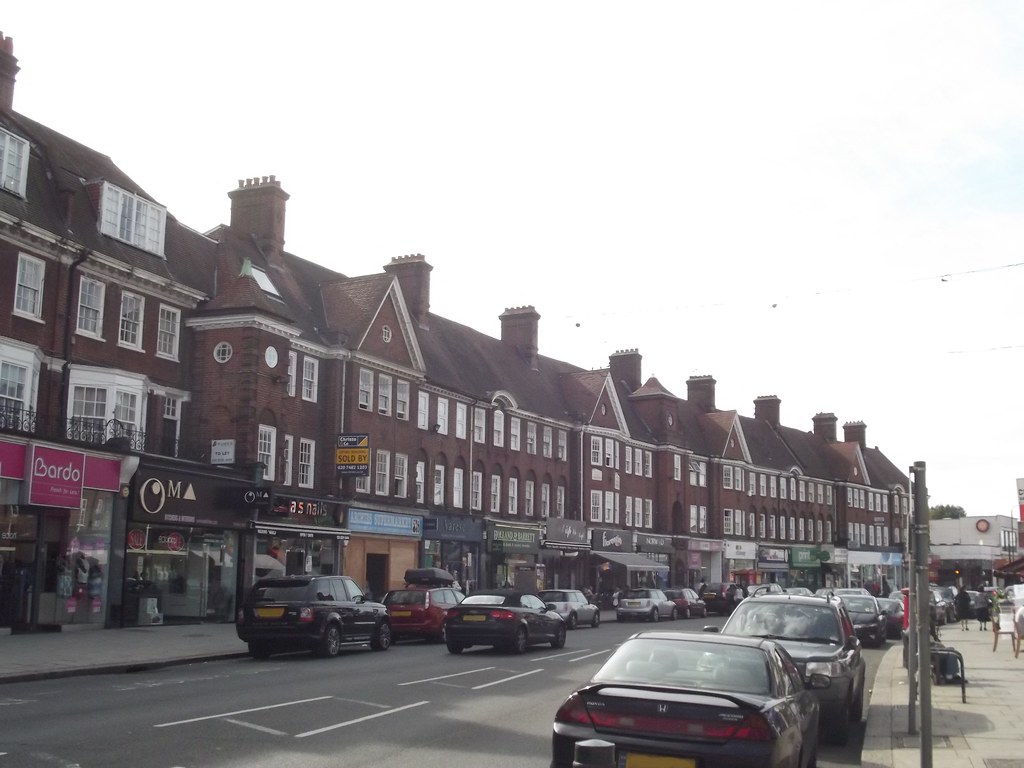 The Promenade Golders Green Road, Golders Green a photo on Flickriver