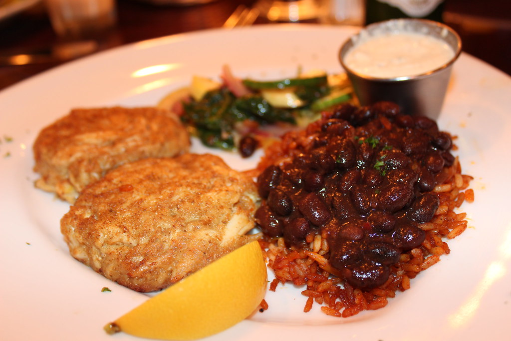 Crab Cakes Tayst Restaurant Lounge Spotted on Foodspotti… Flickr