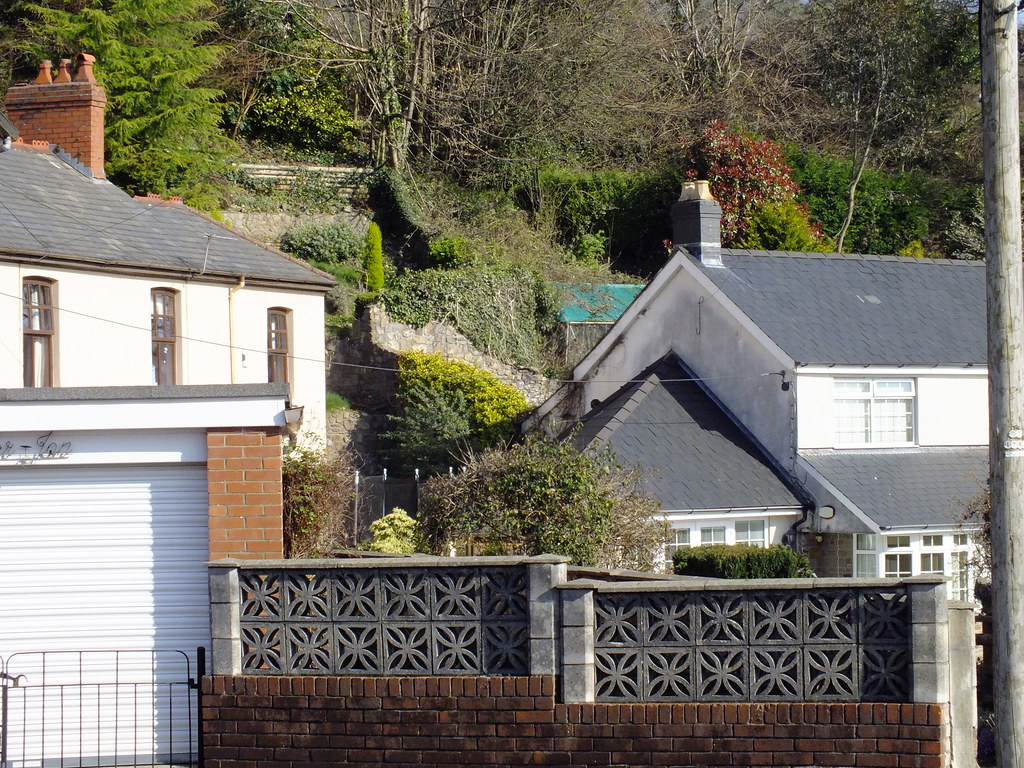 Upper Cwmbran Mill, Upper Cwmbran Road, Cwmbran 27 March 2… Flickr