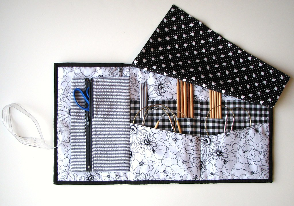 Knitting Needle Case pattern in "Everyday Handmade" Renee Buist