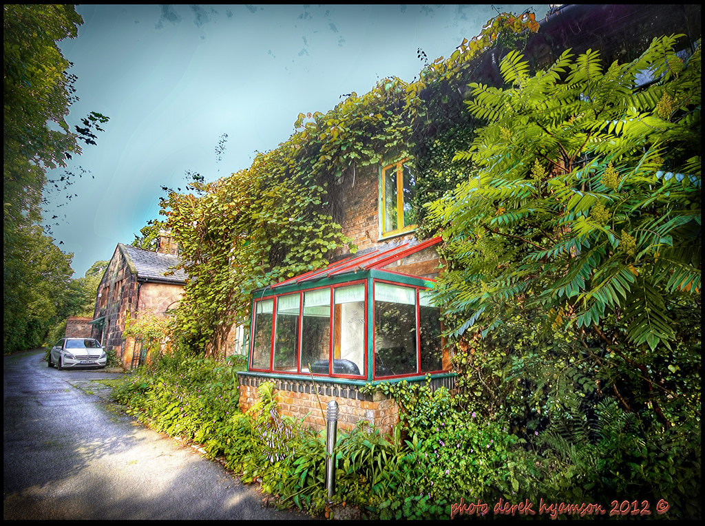 OLD HALL Old Hall area in Sandfield Park. West Derby. Live… Flickr