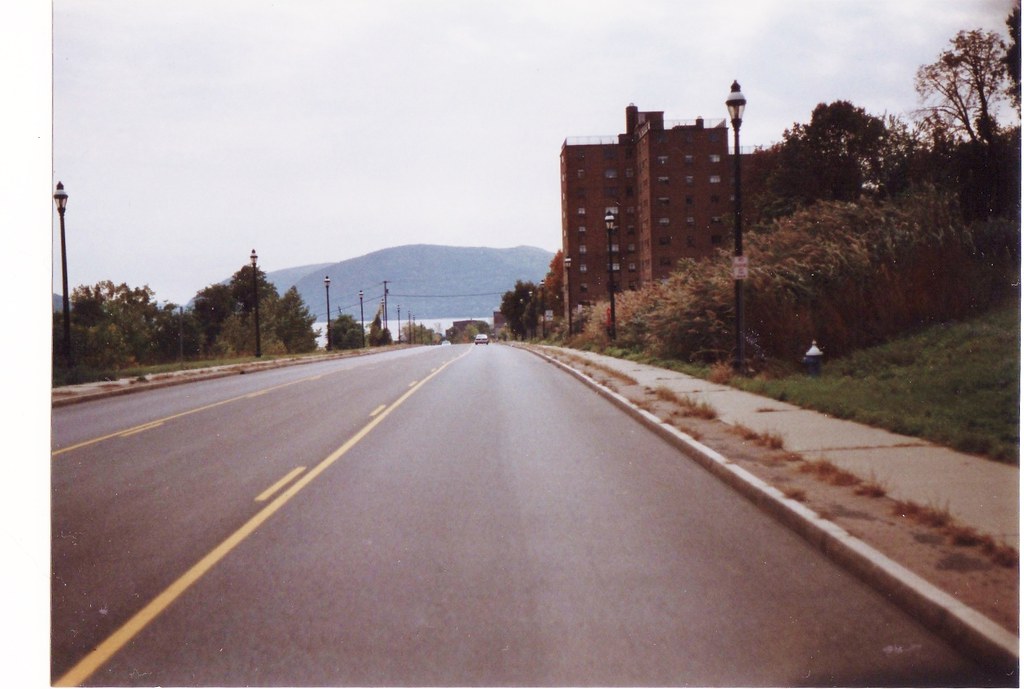 WATER STREET NEWBURGH NY OCT 1991 Looking southbound on Oc… Flickr