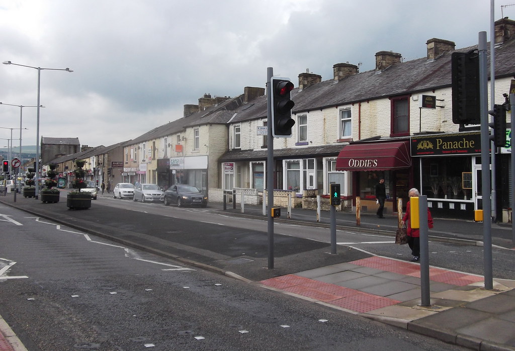 Colne Road, Burnley, Lancashire W H Oddie Ltd. 252 Colne R… Flickr