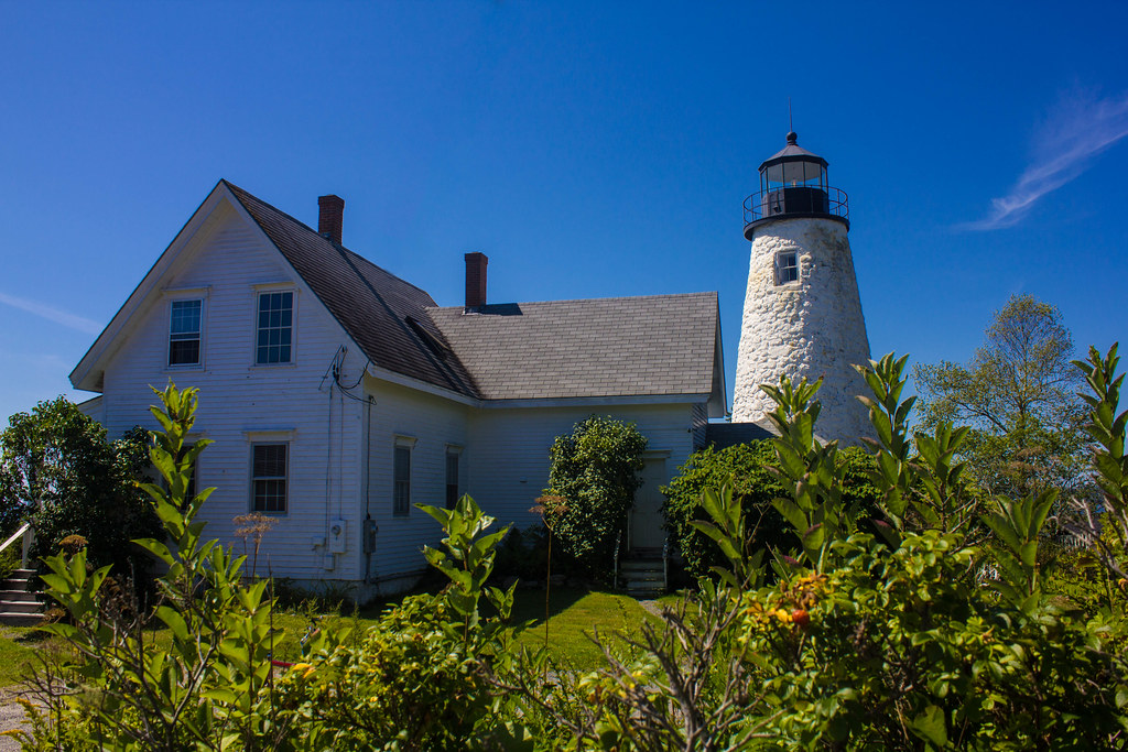 Dyce Head Lighthouse Dice Head Light is a lighthouse in th… Flickr