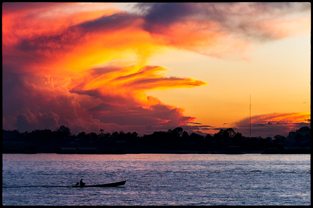 Amazon River, Colombia Beautiful sunset over the Amazon ri… Flickr